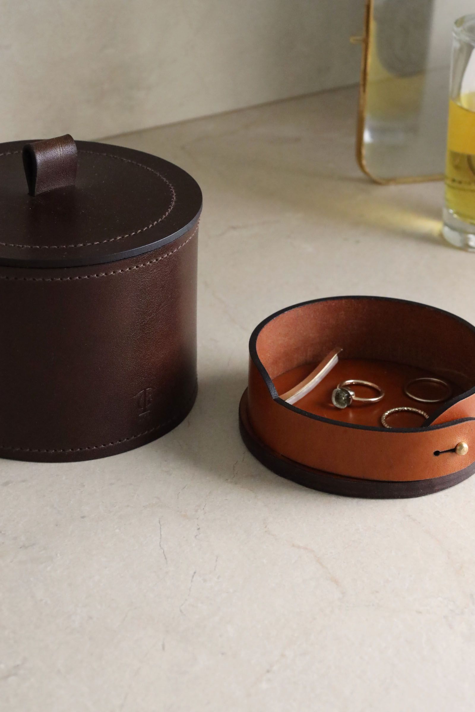 Box 001 - Image 2